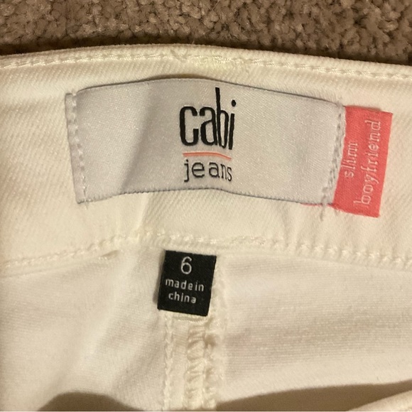 Cabi NWOT White Woodstock Slim Boyfriend Jeans size 6 - Picture 5 of 7